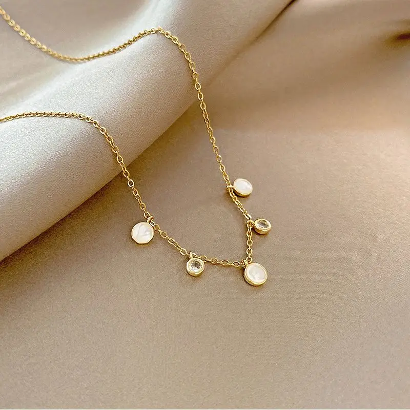 MEYRROYU Classic Gold Color Stainless Steel Necklace For Women Jewelry Imitated Pearl Beads Heart Pendant Necklace Birthday Gift