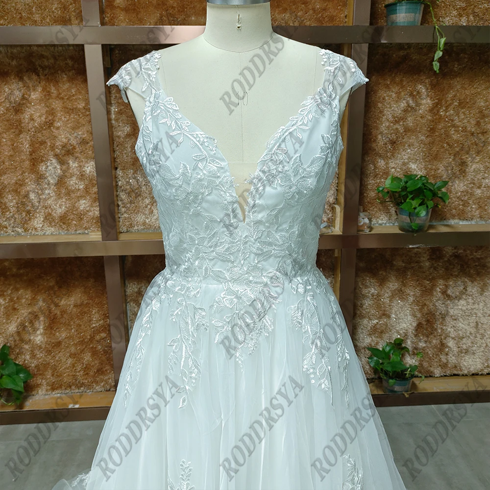 RODDRSYA Elegant Wedding Dress For Women V-Neck Cap Sleeve Lace Appliques Vestido De Noiva With Button Sweep Train Custom Made