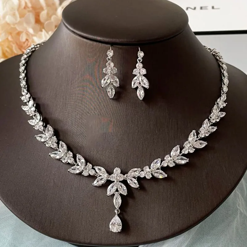 Uilz Exquisite Leaf Dangle Earring Jewelry Set for Women Wedding Accessories Zircon Drop Earrings Necklace Sets Bride Gift